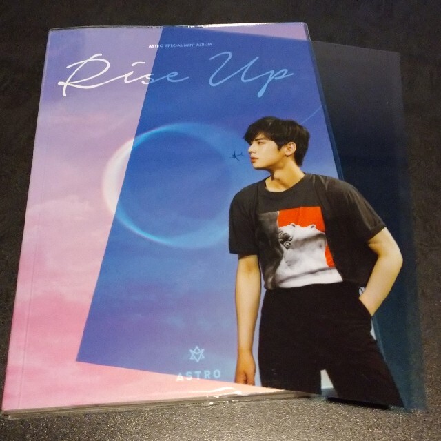 ASTRO/アストロ RISE UP CD ウヌ エンタメ/ホビーのCD(K-POP/アジア)の商品写真