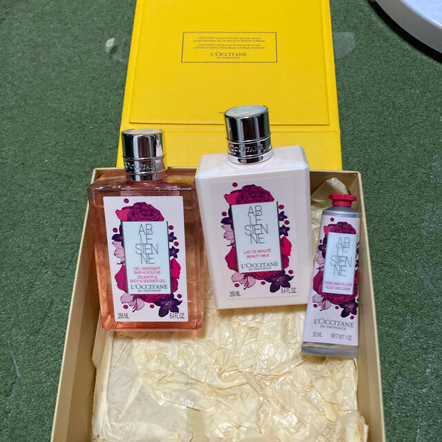 L'OCCITANE(ロクシタン)のロクシタンボディクリームセット😋早い者勝ち緊急販売🥰 コスメ/美容のボディケア(ボディクリーム)の商品写真