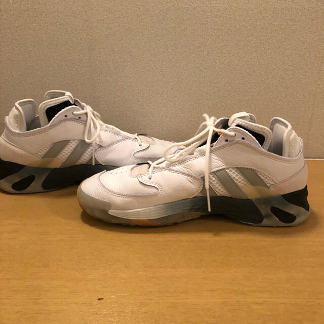 adidas(アディダス)のadidas streetball US11 メンズの靴/シューズ(スニーカー)の商品写真