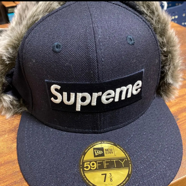 supreme earflap new era  navyメンズ