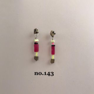 no.143 ダルメシアンジャスパー  ジェイド 天然石ピアス イヤリング(ピアス)