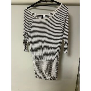 エイチアンドエム(H&M)のエイチアンドエム　カットソー　サイズ34(XS)(カットソー(半袖/袖なし))