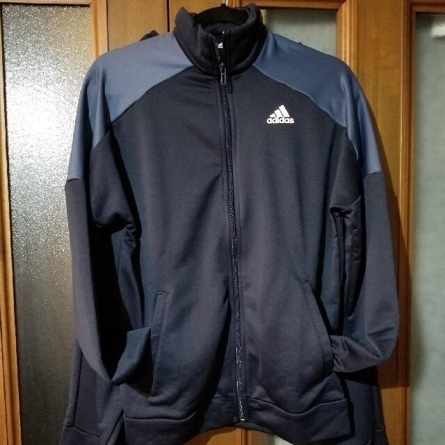 adidas　新品　ジャージ上下　メンズM