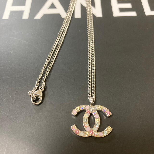 CHANEL(シャネル)のCHANEL ラインストーン ココマーク ネックレス レディースのアクセサリー(ネックレス)の商品写真