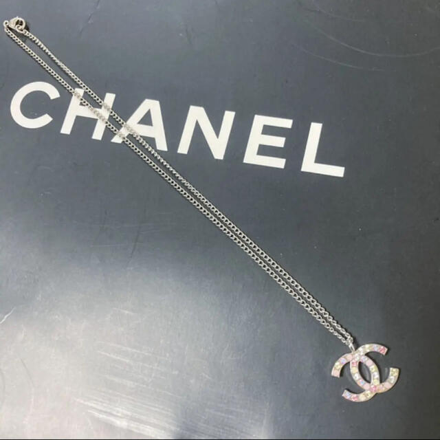 CHANEL(シャネル)のCHANEL ラインストーン ココマーク ネックレス レディースのアクセサリー(ネックレス)の商品写真