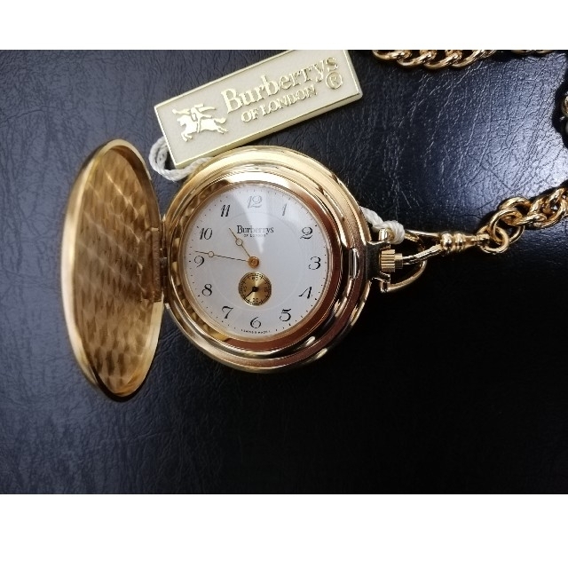 BURBERRY(バーバリー)の【レア・新品】Burberry バーバリー　懐中時計 メンズの時計(その他)の商品写真