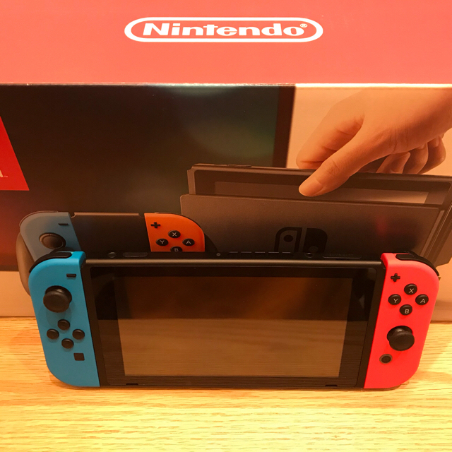 Nintendo Switch Joy Con L ネオンブルー/ R 家庭用ゲーム機本体