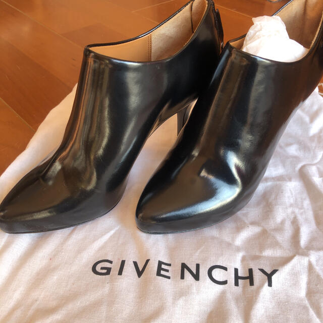 GIVENCHYジバンシー レースアップスタッズブーティ 定価25万 - ブーツ