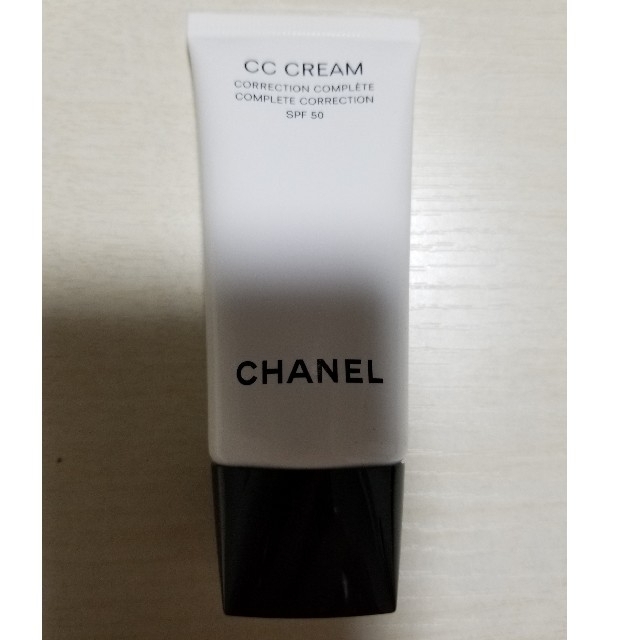 CHANEL(シャネル)のCHANEL　CCクリーム 50 20ベージュ　SPF 50/PA++++ コスメ/美容のベースメイク/化粧品(CCクリーム)の商品写真