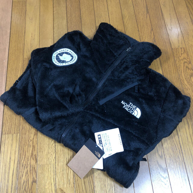 47cm身幅★新品★Antarctica Versa Loft Jacket Lサイズ 黒