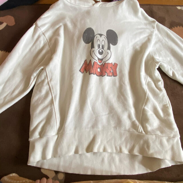 GLOBAL WORK(グローバルワーク)のMICKEY MOUSE バックキリカエパーカー レディースのトップス(パーカー)の商品写真