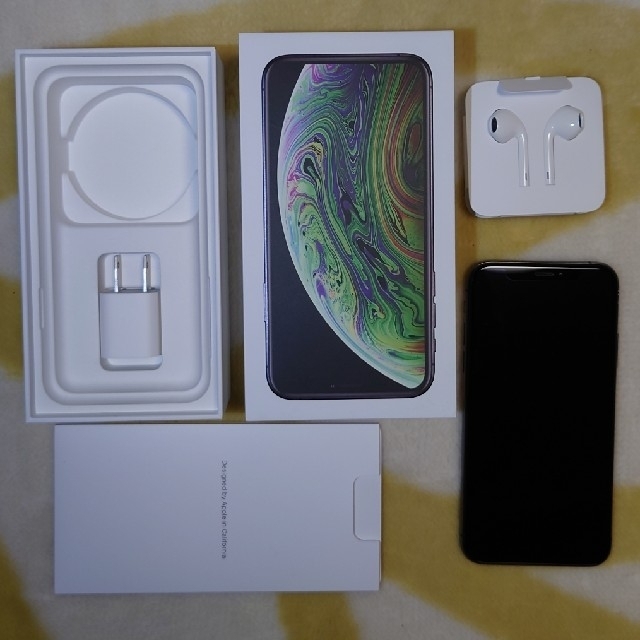 スマートフォン本体iPhone Xs 256GB SpaceGray