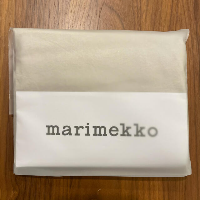 marimekko(マリメッコ)の【新品/21春新作】マリメッコベージュ×ホワイトロッキLokki柄布団カバー♡ インテリア/住まい/日用品の寝具(シーツ/カバー)の商品写真