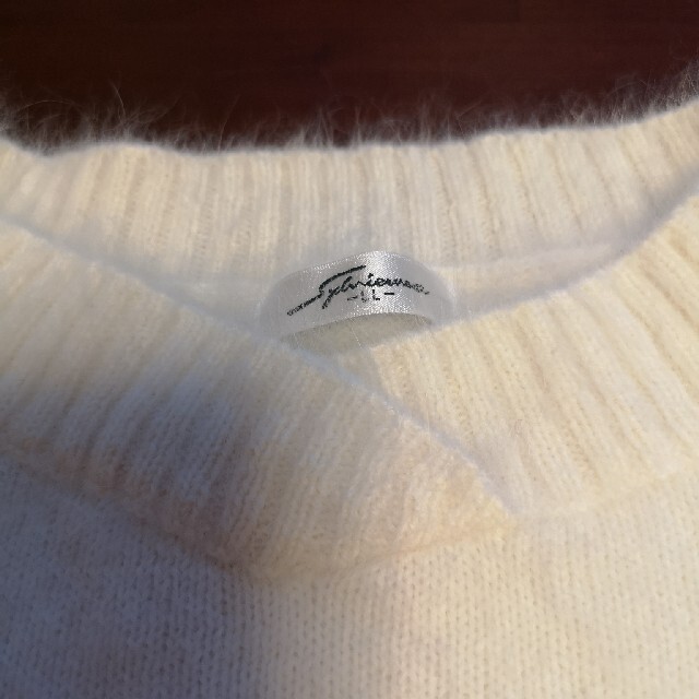 アンゴラVネックセーター レディースのトップス(ニット/セーター)の商品写真