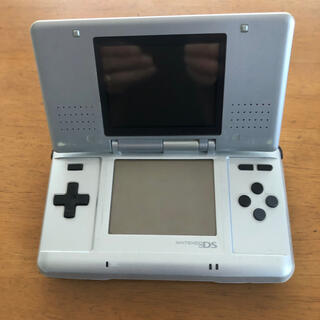 ニンテンドーDS(ニンテンドーDS)の任天堂DS本体　ソフト(携帯用ゲームソフト)