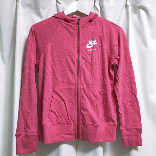 NIKE(ナイキ)の☆NIKI キッズウェア　新品☆ キッズ/ベビー/マタニティのキッズ服女の子用(90cm~)(その他)の商品写真