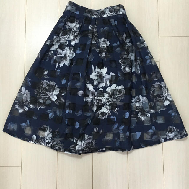 fifth(フィフス)のFifth☆スカート  再出品 レディースのスカート(ひざ丈スカート)の商品写真
