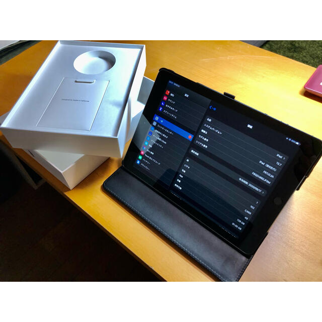 iPad 第6世代(2018モデル) Wi-Fi 128GB カバー付