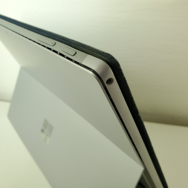 【1/5迄5%オフ!! タイプカバー付！】Surface Pro 5