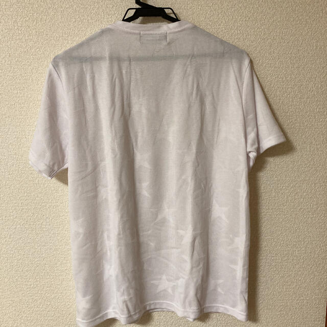 AZUL by moussy(アズールバイマウジー)の最終値下げします！AZUL メンズVネックTシャツ　ホワイト メンズのトップス(Tシャツ/カットソー(半袖/袖なし))の商品写真