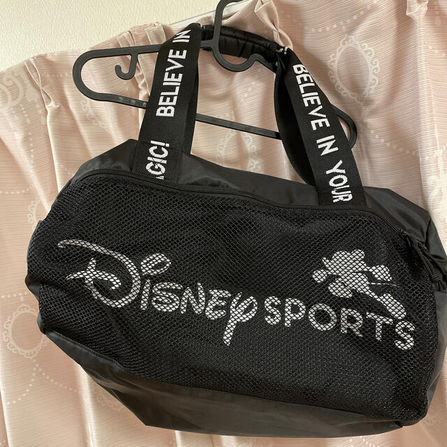 Disney(ディズニー)のディズニースポーツ　ボストンバック　美品 スポーツ/アウトドアのスポーツ/アウトドア その他(その他)の商品写真