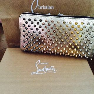 クリスチャンルブタン(Christian Louboutin)のChristian Louboutin(長財布)