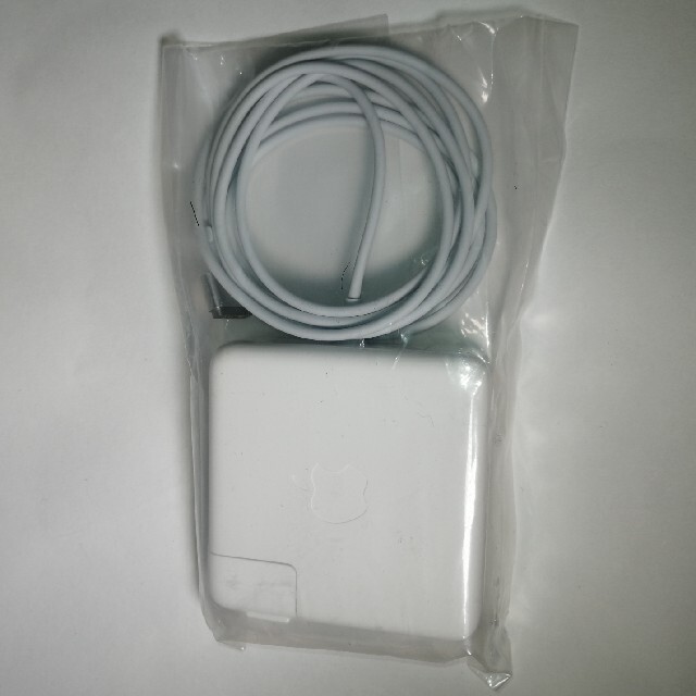 Mac (Apple)(マック)のApple Mac 純正電源85W MagSafe2 PowerAdapter スマホ/家電/カメラのPC/タブレット(PC周辺機器)の商品写真