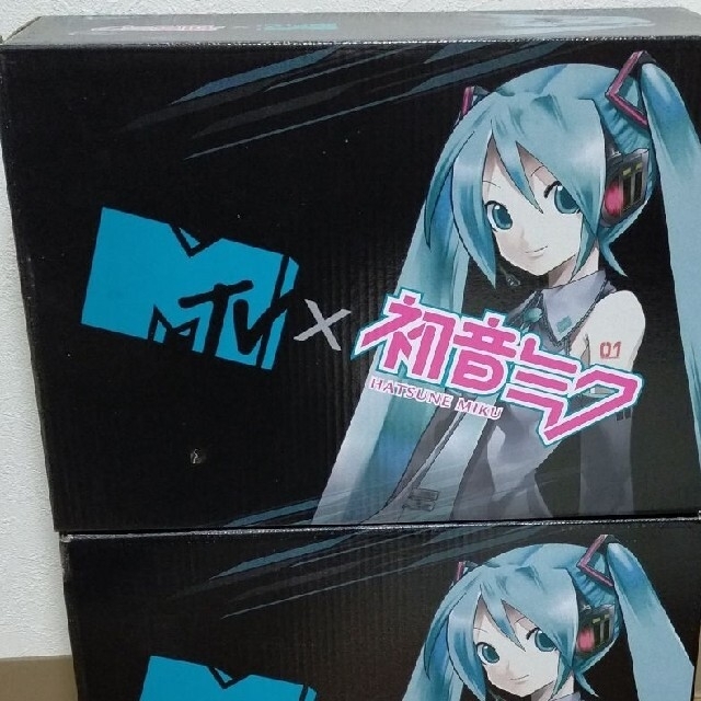 スニーカー初音ミク×MTVコラボスニーカー　グレー色　サイズ27