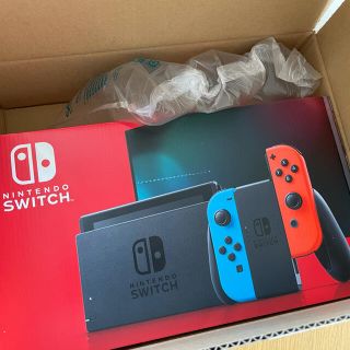 ニンテンドースイッチ(Nintendo Switch)のニンテンドースイッチ　本体　ネオン(家庭用ゲーム機本体)