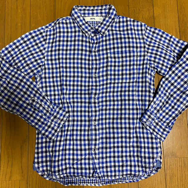 Right-on(ライトオン)のチェックシャツ　130 キッズ/ベビー/マタニティのキッズ服男の子用(90cm~)(ブラウス)の商品写真