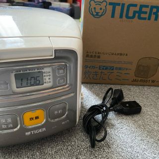 タイガーマホウビン(TIGER)のタイガー　炊飯ジャー　炊き立てミニ　炊飯器(炊飯器)