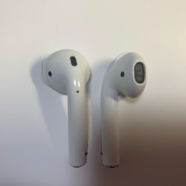 【即決】エアーポッズairpods 第1世代　APPLE MMEF2J/A 1