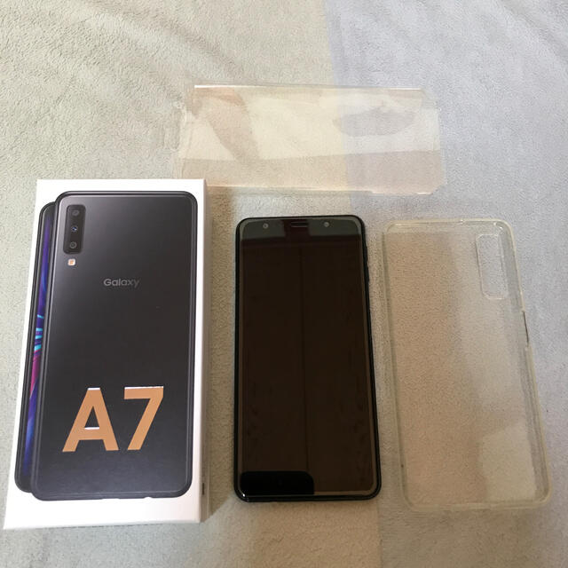 Galaxy A7(SM-A750C Black)新品に近いです^ ^