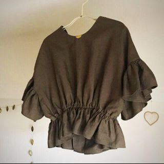 ネストローブ(nest Robe)の週末値下げ【美品】オーマスヘンデ HOLLY HOCK BLOUSE (シャツ/ブラウス(半袖/袖なし))