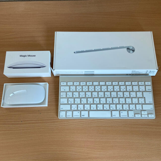 Apple(アップル)のApple Magic Mouse2 + Wireless Keyboard スマホ/家電/カメラのPC/タブレット(PC周辺機器)の商品写真