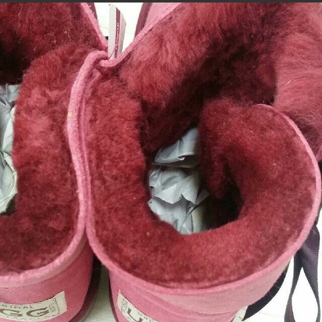 UGG(アグ)の【専用】オーストラリア製　UGG　ベイリーボウ　US8　25cm　ピンク レディースの靴/シューズ(ブーツ)の商品写真