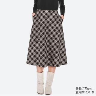 ユニクロ(UNIQLO)の新品タグ付き スカート　M　グレー(ひざ丈スカート)