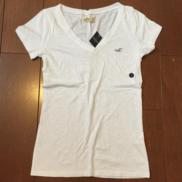 Hollister(ホリスター)のHollister白Tシャツ レディースのトップス(Tシャツ(半袖/袖なし))の商品写真