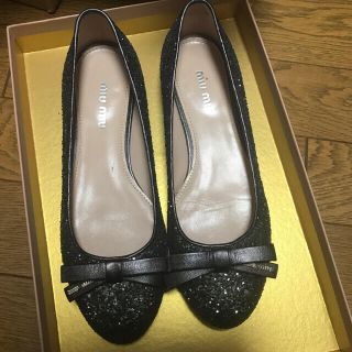 ミュウミュウ(miumiu)の美品　ミュウミュウ　グリッターパンプス(ハイヒール/パンプス)