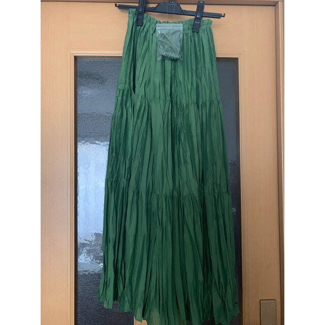 お値下げ グリーンのプリーツ加工ロングスカート - ロングスカート