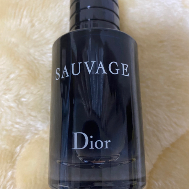 Christian Dior(クリスチャンディオール)のディオール ソヴァージュ オードゥ トワレ 60ml コスメ/美容の香水(ユニセックス)の商品写真