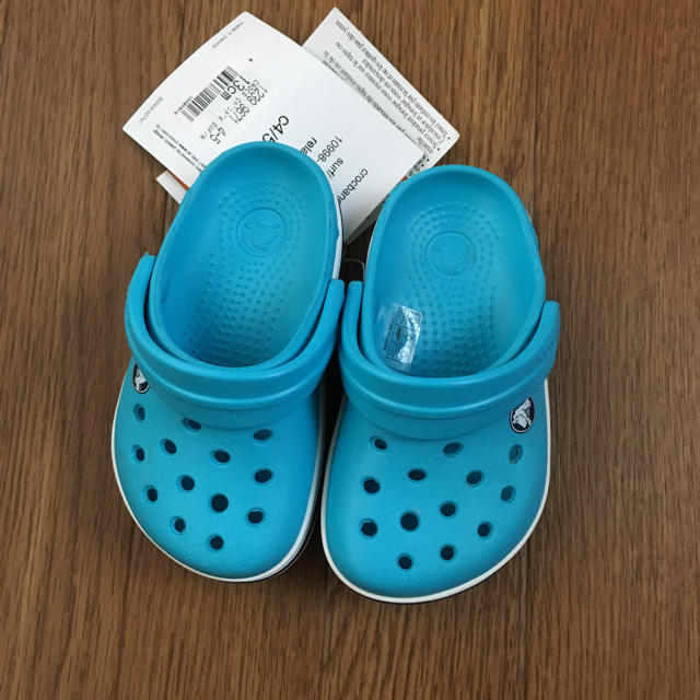 crocs(クロックス)の新品★クロックス キッズ/ベビー/マタニティのベビー靴/シューズ(~14cm)(サンダル)の商品写真