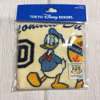 ディズニー(Disney)の新品　未使用　ドナルドダック　ハンドタオル　ディズニー(タオル)