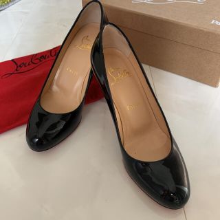 クリスチャンルブタン(Christian Louboutin)のクリスチャンルブタン　エナメル パンプス  黒　35.5(ハイヒール/パンプス)