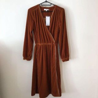 マウジー(moussy)の未使用 MOUSSY マウジー ベロア 長袖 ロングワンピース サイズFREE(ロングワンピース/マキシワンピース)