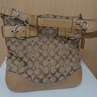 コーチ(COACH)のCOACH ショルダーバック ベージュ 美品(ショルダーバッグ)