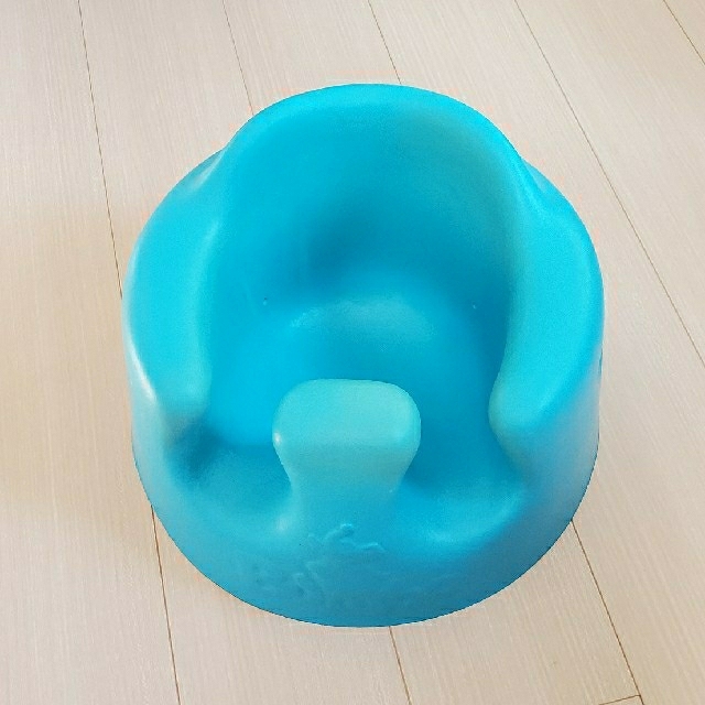 Bumbo(バンボ)のBumbo + 専用プレートレイ セット キッズ/ベビー/マタニティのキッズ/ベビー/マタニティ その他(その他)の商品写真