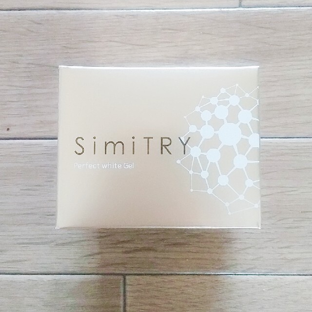 SimiTRYシミトリー 60g コスメ/美容のスキンケア/基礎化粧品(オールインワン化粧品)の商品写真