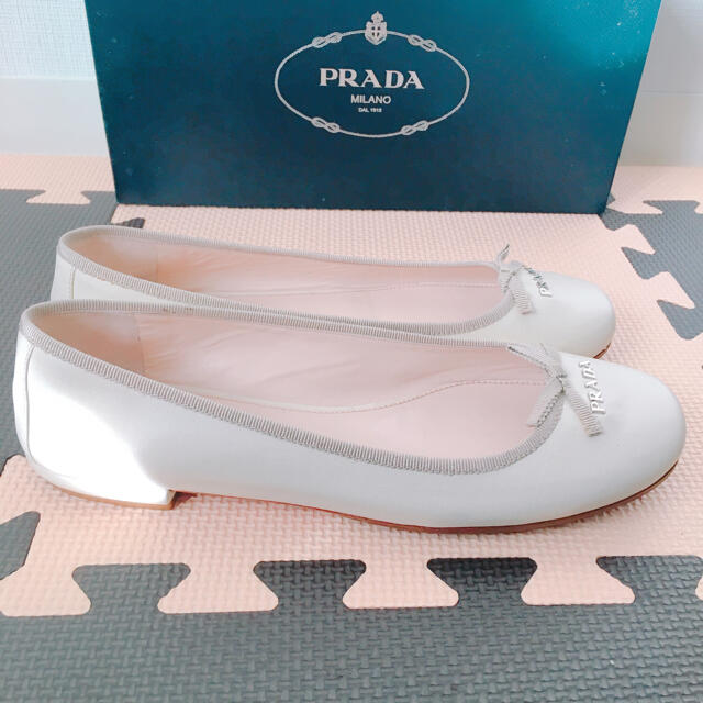 PRADA(プラダ)のPRADA フラットシューズ レディースの靴/シューズ(バレエシューズ)の商品写真