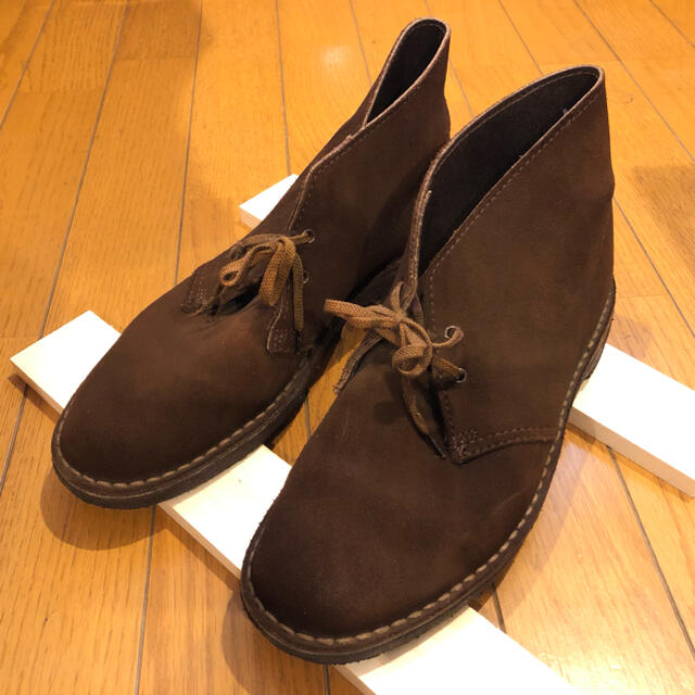 Clarks(クラークス)のスエードブーツ　clarks メンズの靴/シューズ(ブーツ)の商品写真